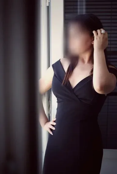 Antonia, 37