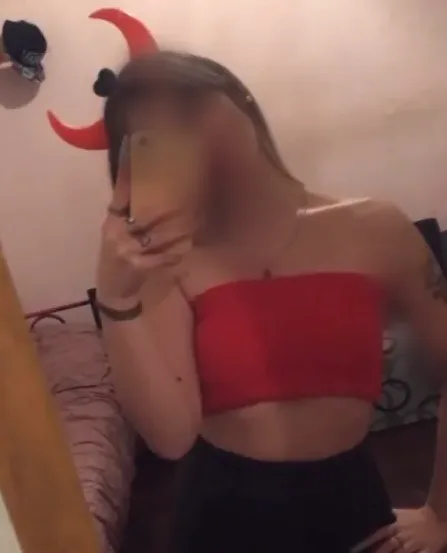 Carina, 32
