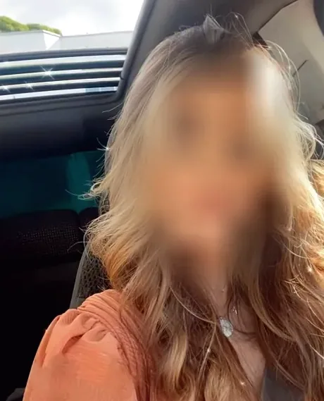 Fatma, 28