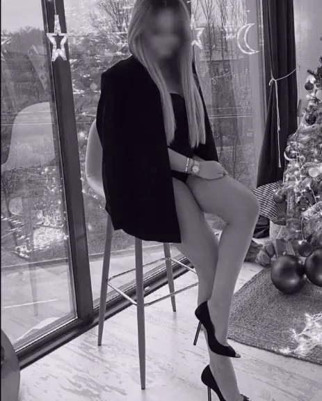 Greta, 36