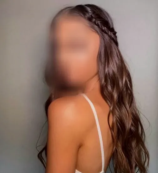 Lea, 29