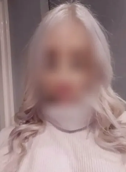 Lilly, 30