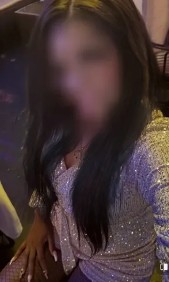 Lucia, 36