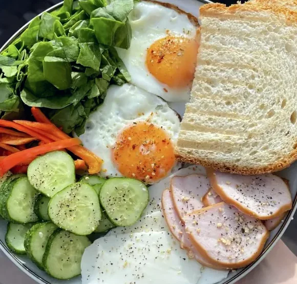 Melike, 40