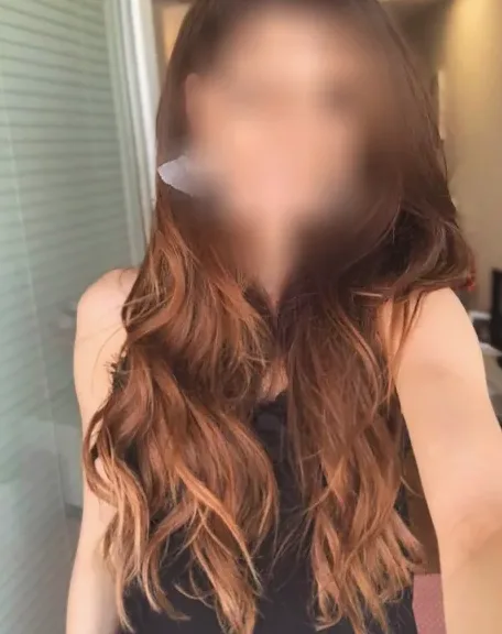 Melina, 35