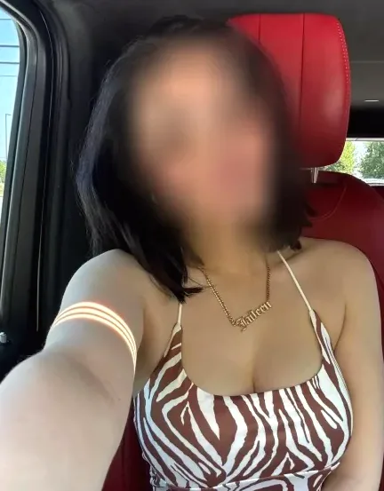 Michelle, 27