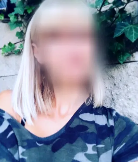 Nadine, 39