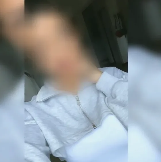 Nicole, 35