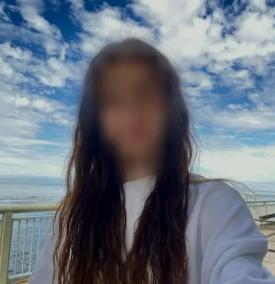 Sarah, 27