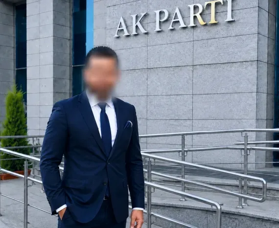 Selin, 32