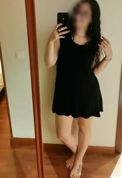 Yasmin, 29