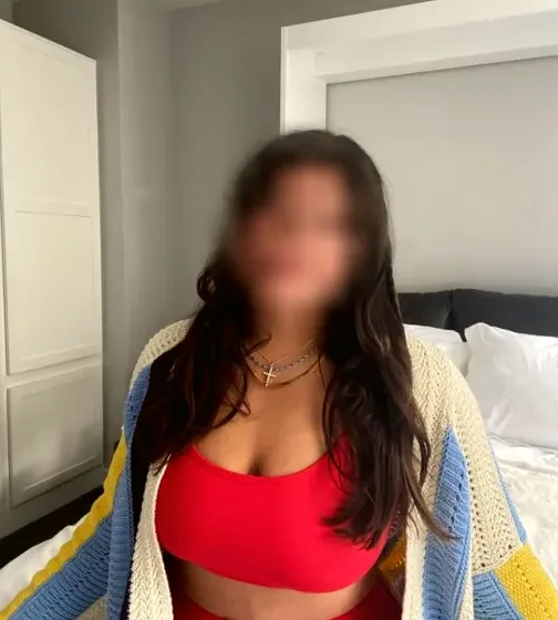 Yvonne, 36